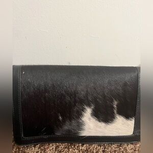 Chic Cowhide Pattern Clutch